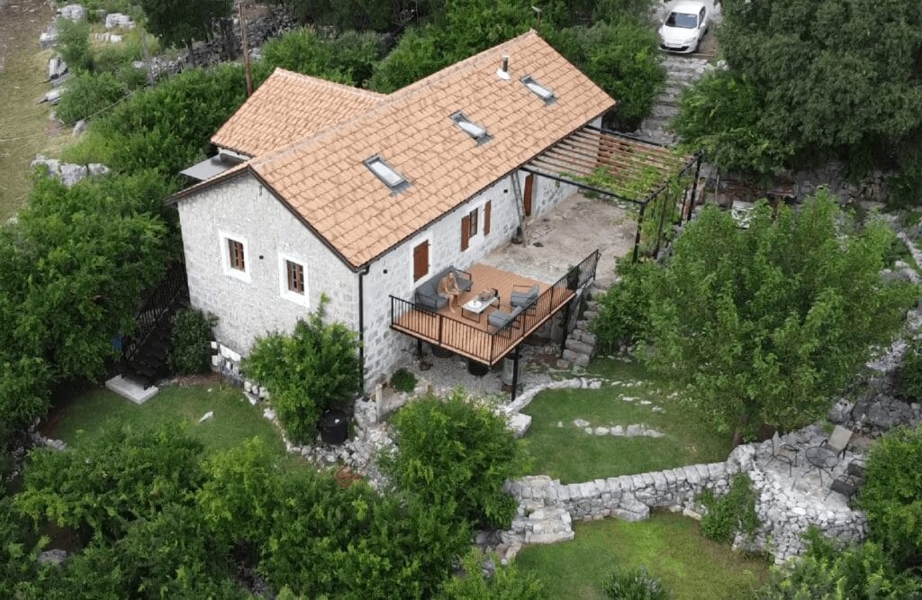 14160 Large Estate Near The Lake Skadar (2)