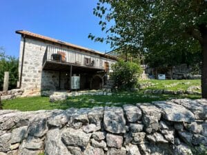14160 Large Estate Near The Lake Skadar (2)